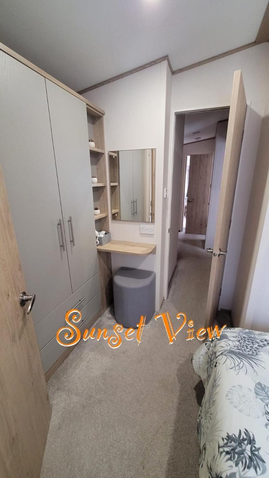 Tattershall Lakes Sunset View Caravan Lakeside, Hot Tub, Garden, Private Fishing Peg & Wifi Dış mekan fotoğraf