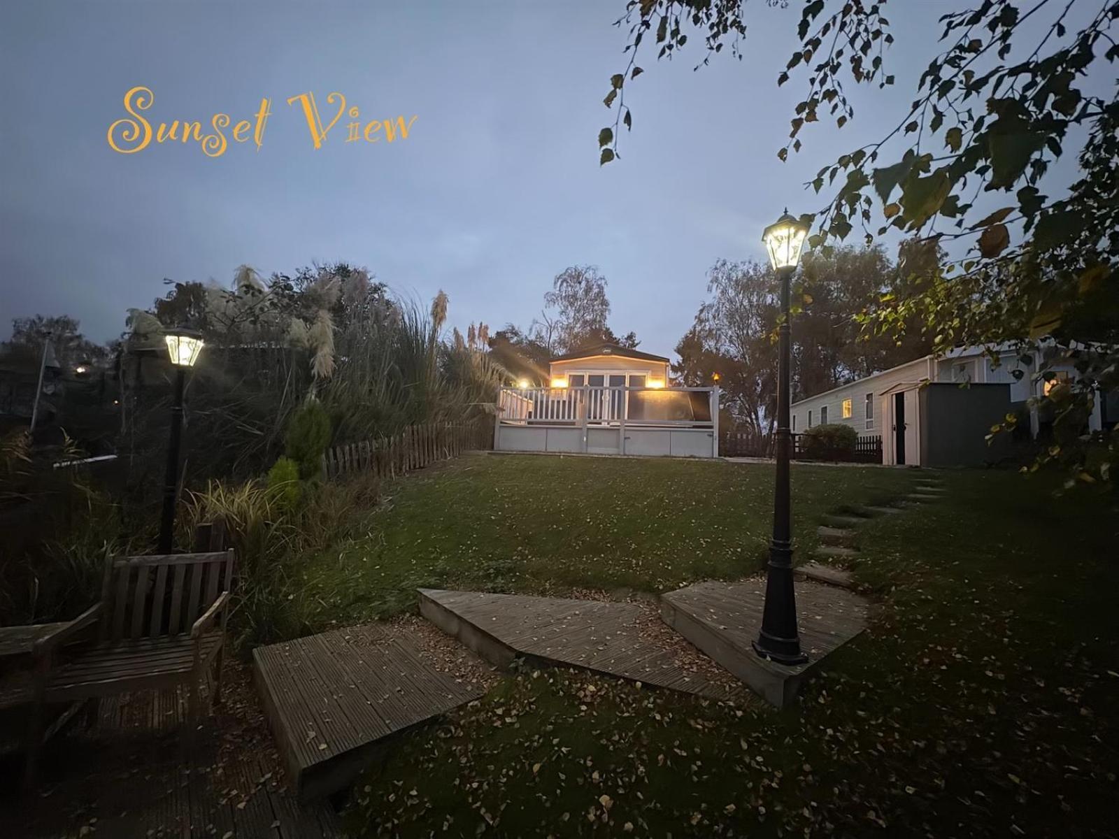 Tattershall Lakes Sunset View Caravan Lakeside, Hot Tub, Garden, Private Fishing Peg & Wifi Dış mekan fotoğraf